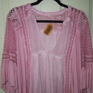 NWT POL Sunset Lace Top Size M